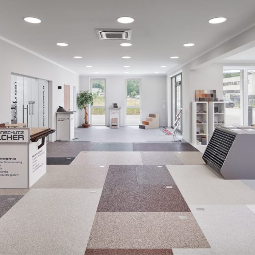 Schauraum in Richtung S